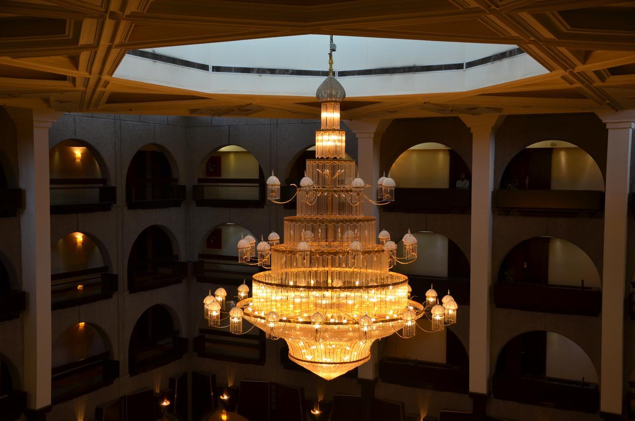 Basra International Hotel Exterior foto